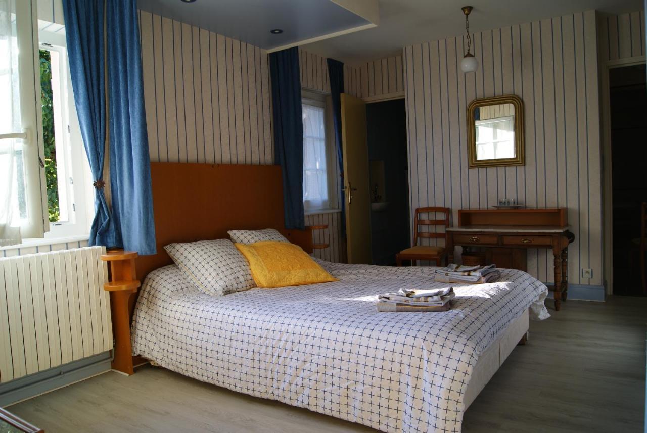 Bed and Breakfast La Valiniere Seur Экстерьер фото